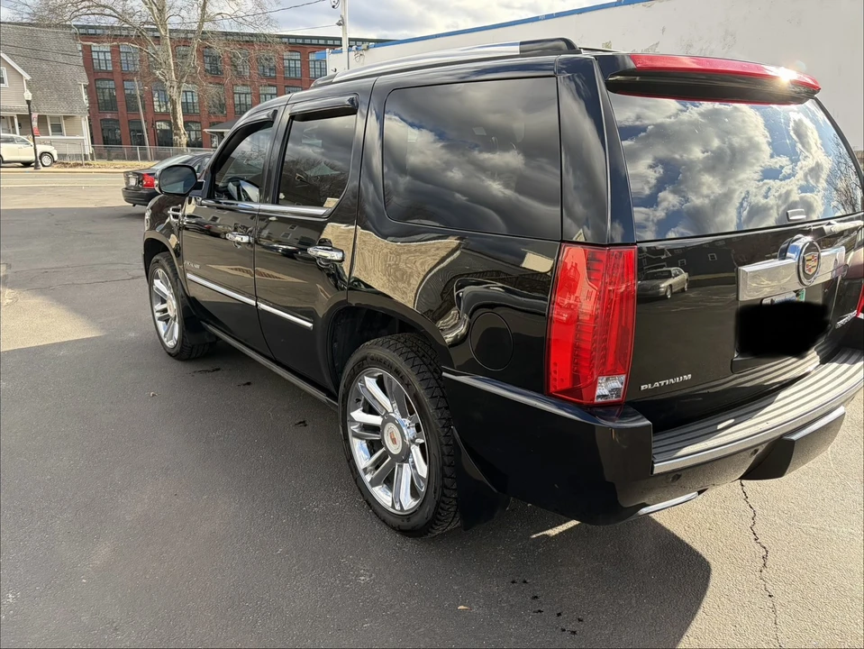 2013 Cadillac Escalade & EXT 3rd Gen - Image 4 of 8