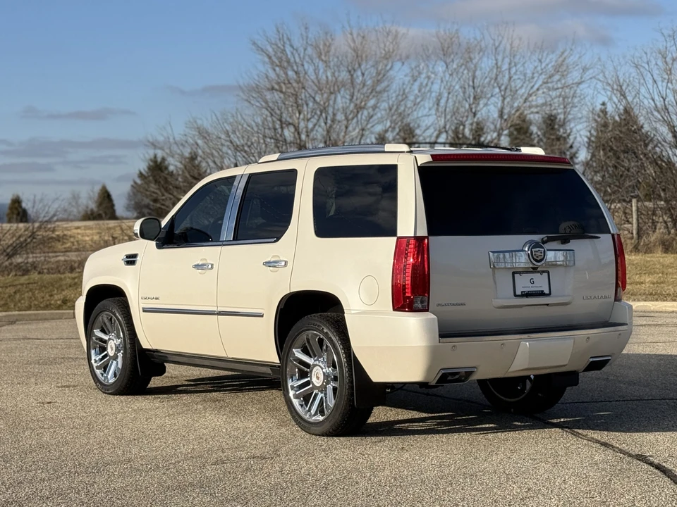 2013 Cadillac Escalade & EXT 3rd Gen - Image 10 of 31