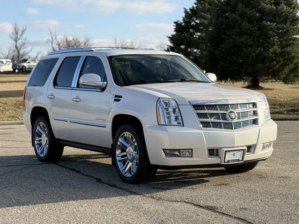 2013 Cadillac Escalade & EXT 3rd Gen - Image 15 of 31