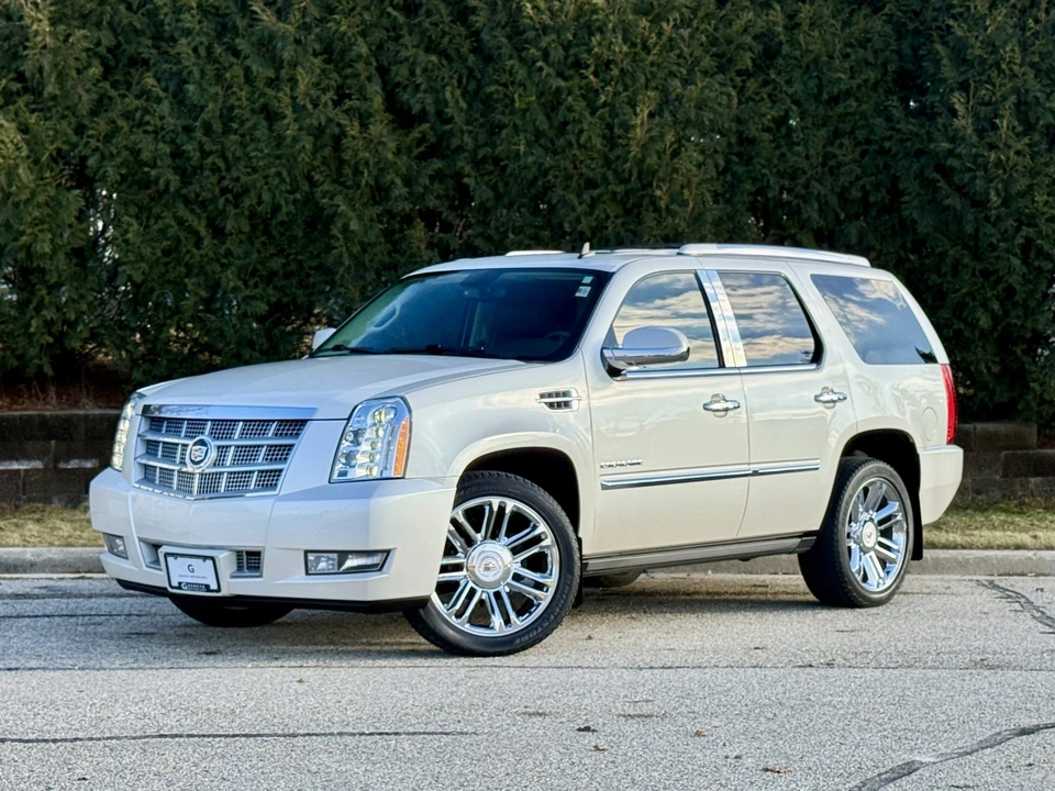 2013 Cadillac Escalade & EXT 3rd Gen - Image 4 of 31