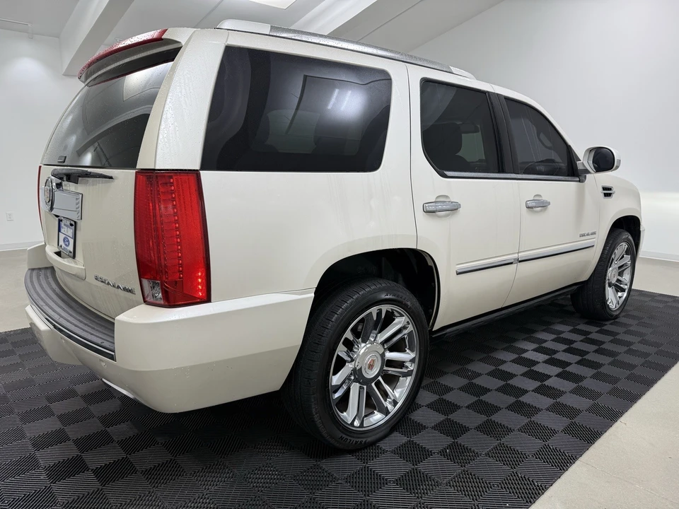 2013 Cadillac Escalade & EXT 3rd Gen - Image 8 of 12