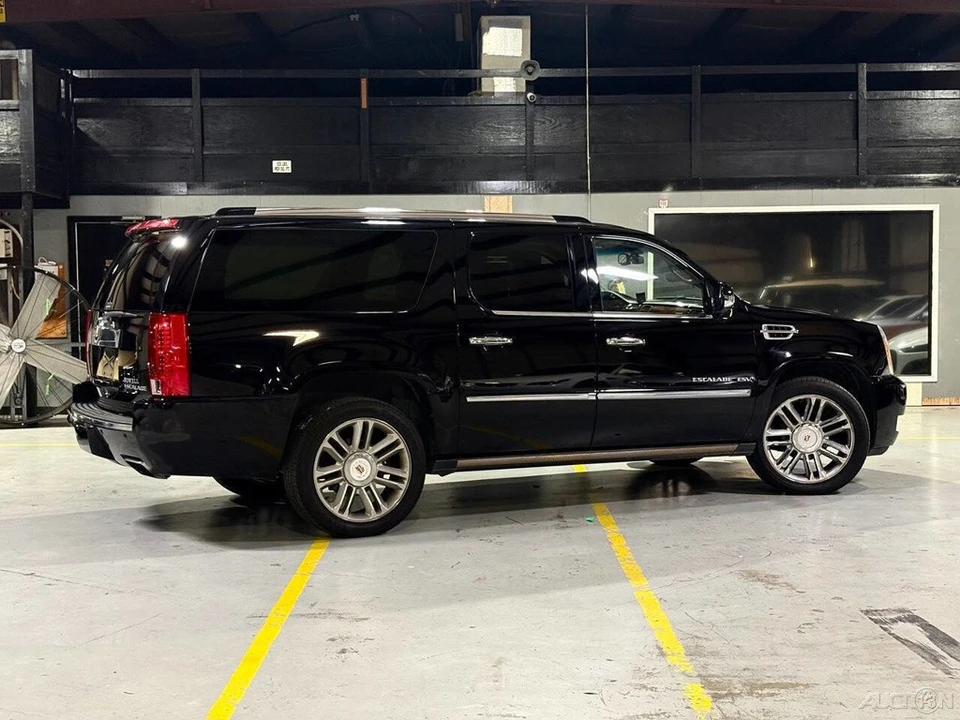 2013 Cadillac Escalade & EXT 3rd Gen - Image 9 of 21