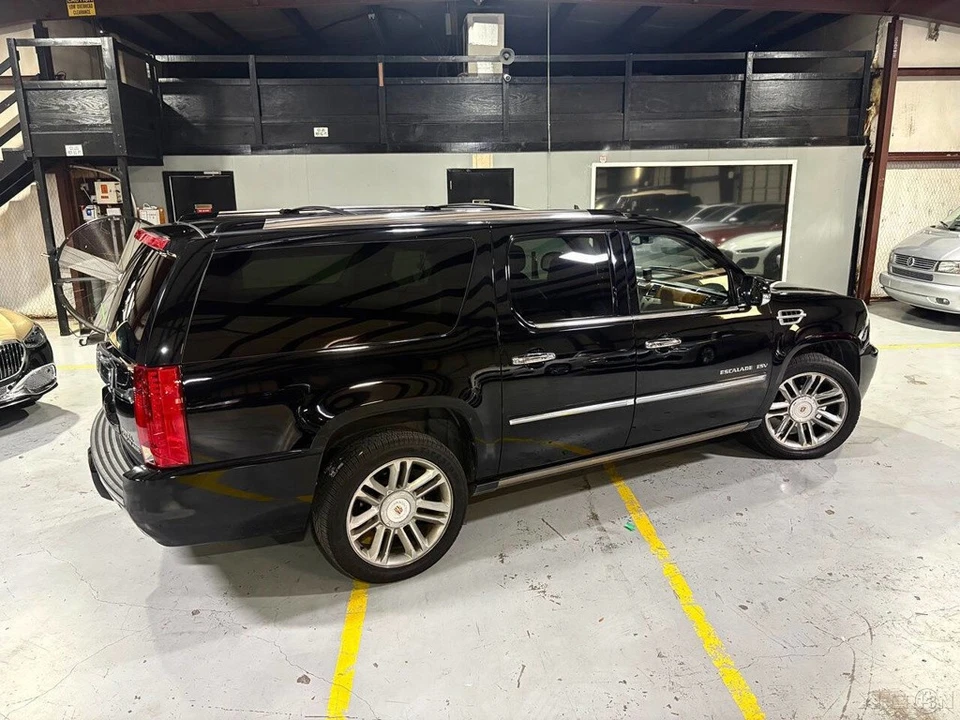 2013 Cadillac Escalade & EXT 3rd Gen - Image 8 of 21