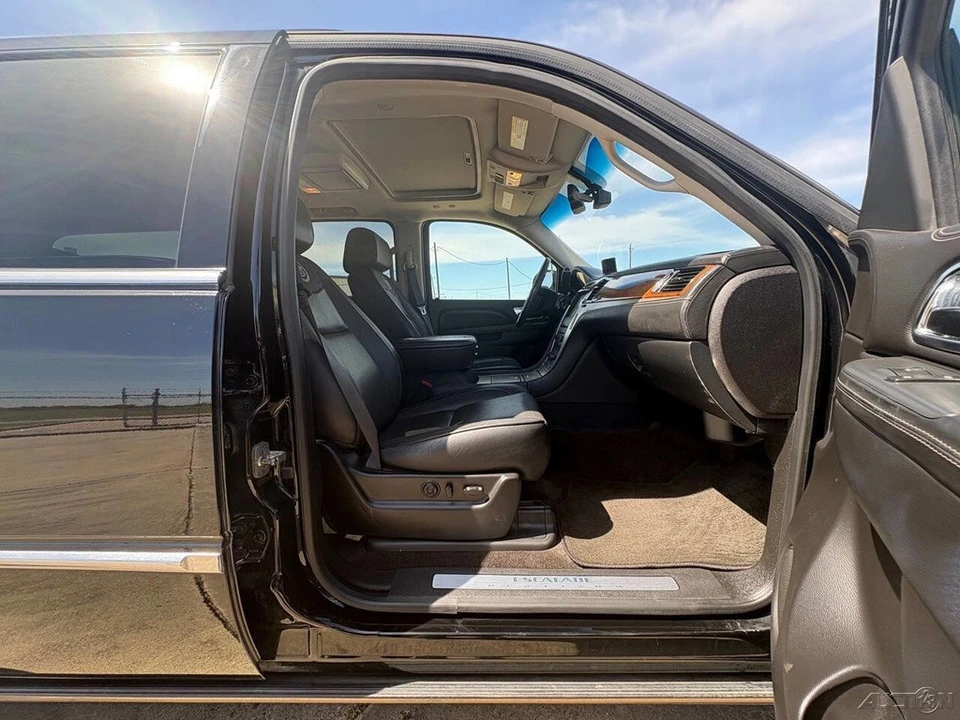 2013 Cadillac Escalade & EXT 3rd Gen - Image 11 of 21