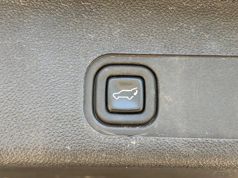 2013 Cadillac Escalade & EXT 3rd Gen - Image 21 of 21