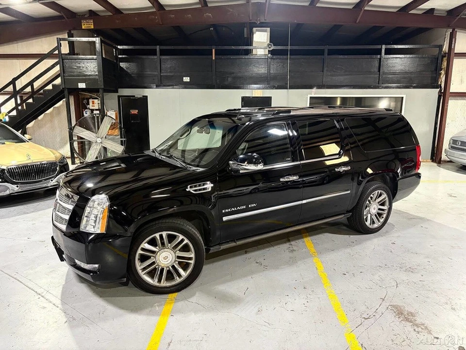 2013 Cadillac Escalade & EXT 3rd Gen - Image 4 of 21