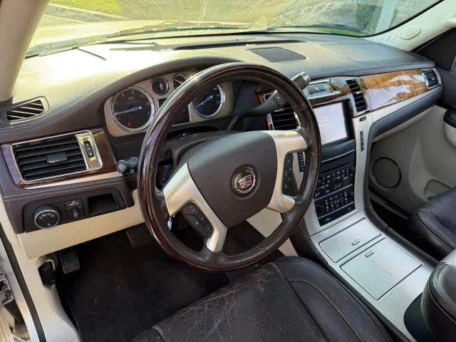2013 Cadillac Escalade & EXT 3rd Gen - Image 13 of 21