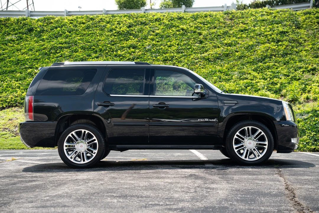 2013 Cadillac Escalade & EXT 3rd Gen - Image 15 of 31