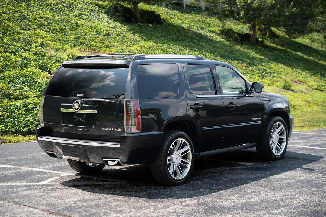 2013 Cadillac Escalade & EXT 3rd Gen - Image 12 of 31