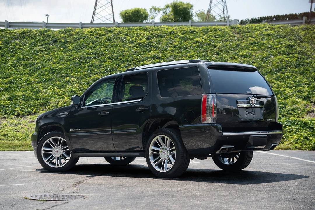 2013 Cadillac Escalade & EXT 3rd Gen - Image 8 of 31