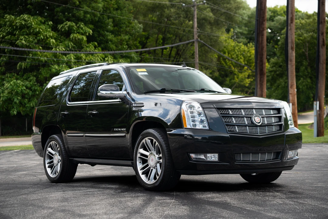 2013 Cadillac Escalade & EXT 3rd Gen - Image 17 of 31