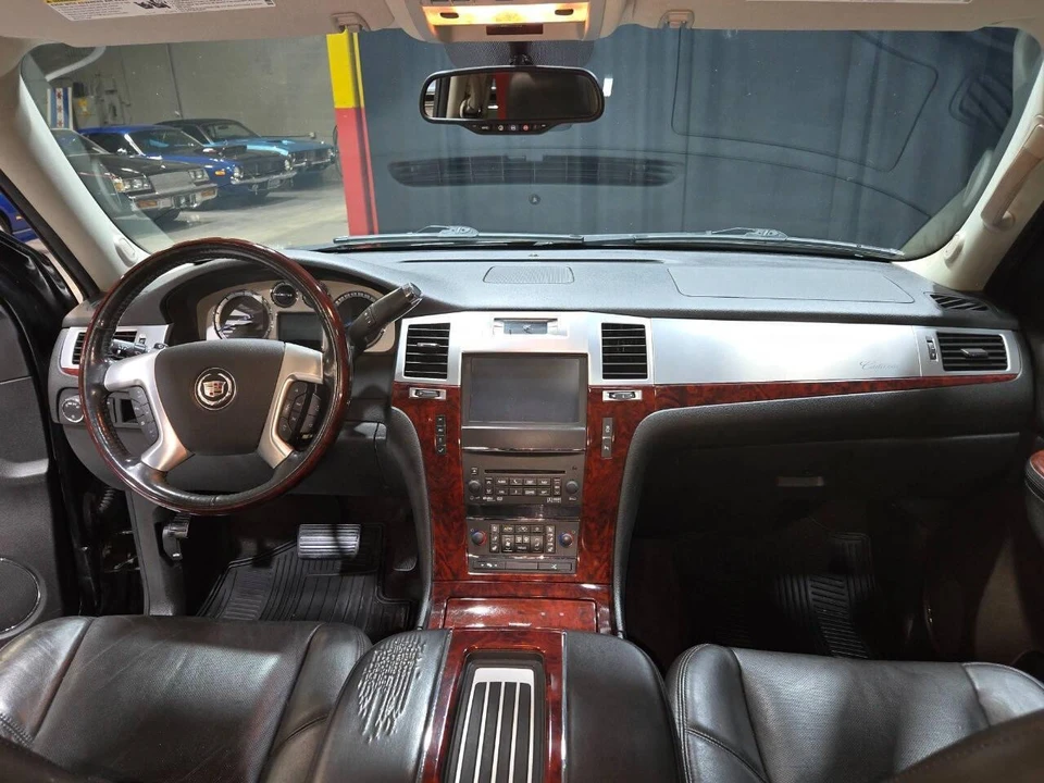 2013 Cadillac Escalade & EXT 3rd Gen - Image 6 of 21