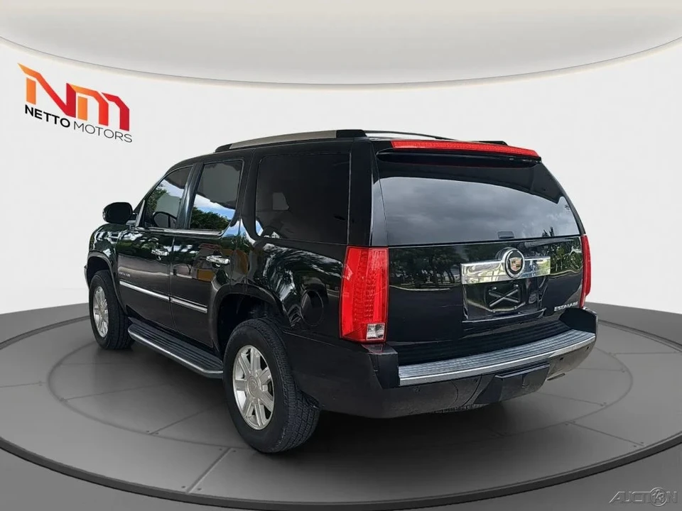 2013 Cadillac Escalade & EXT 3rd Gen - Image 3 of 21