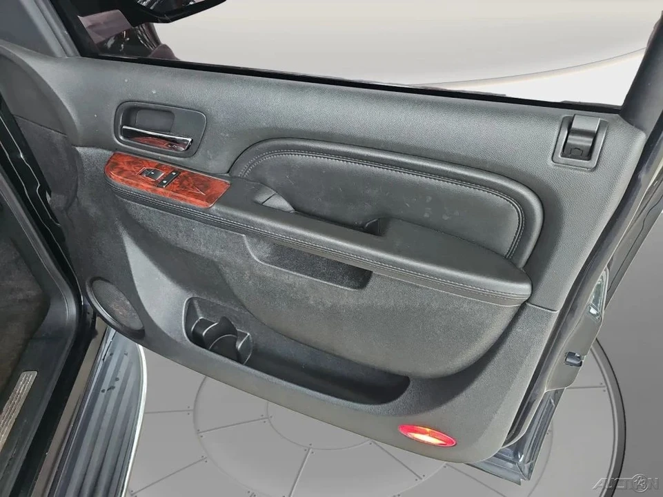 2013 Cadillac Escalade & EXT 3rd Gen - Image 18 of 21