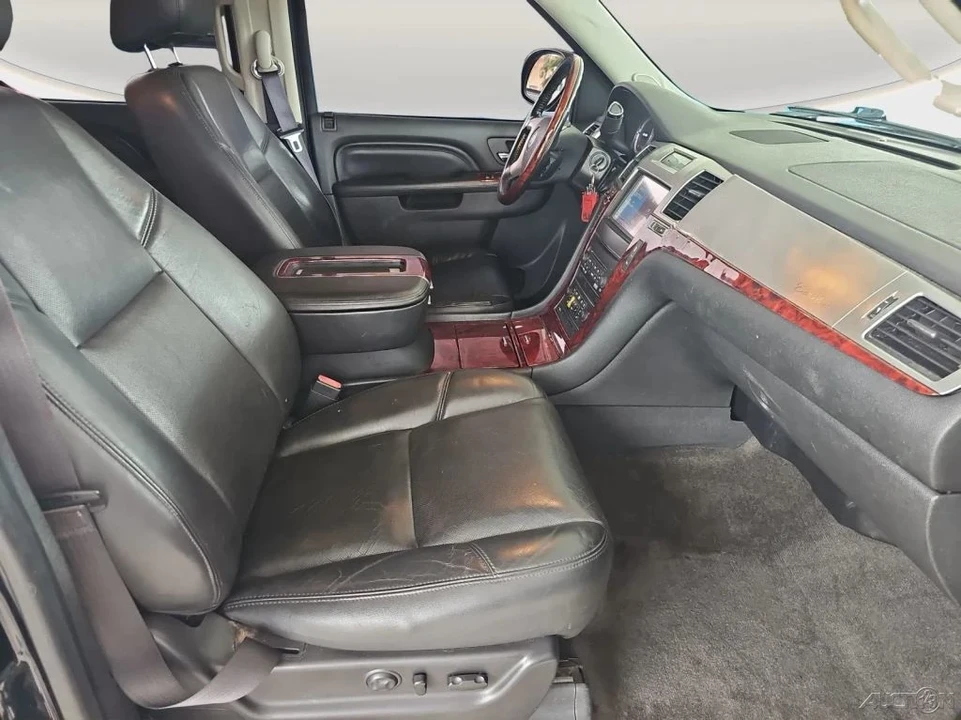 2013 Cadillac Escalade & EXT 3rd Gen - Image 19 of 21