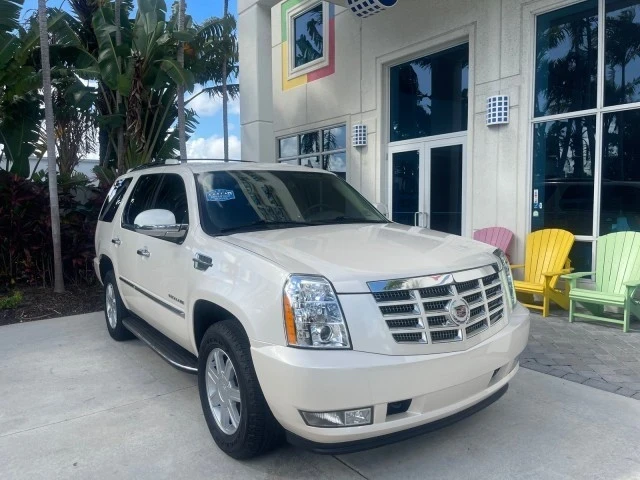 2013 Cadillac Escalade & EXT 3rd Gen - Image 2 of 21
