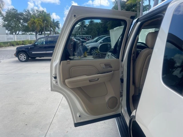 2013 Cadillac Escalade & EXT 3rd Gen - Image 14 of 21