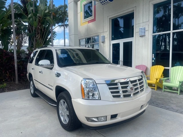 2013 Cadillac Escalade & EXT 3rd Gen - Image 2 of 21