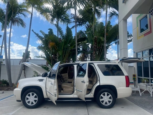 2013 Cadillac Escalade & EXT 3rd Gen - Image 9 of 21