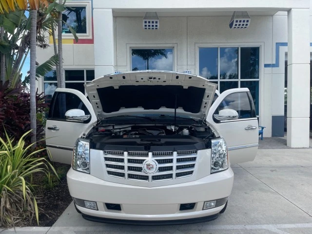 2013 Cadillac Escalade & EXT 3rd Gen - Image 18 of 22