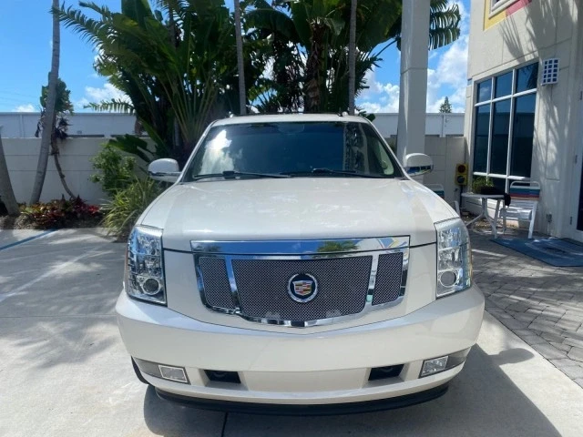 2013 Cadillac Escalade & EXT 3rd Gen - Image 3 of 21