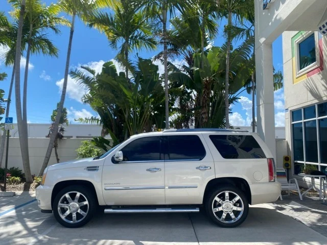 2013 Cadillac Escalade & EXT 3rd Gen - Image 5 of 21