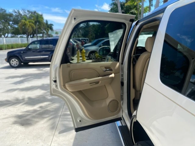 2013 Cadillac Escalade & EXT 3rd Gen - Image 14 of 21