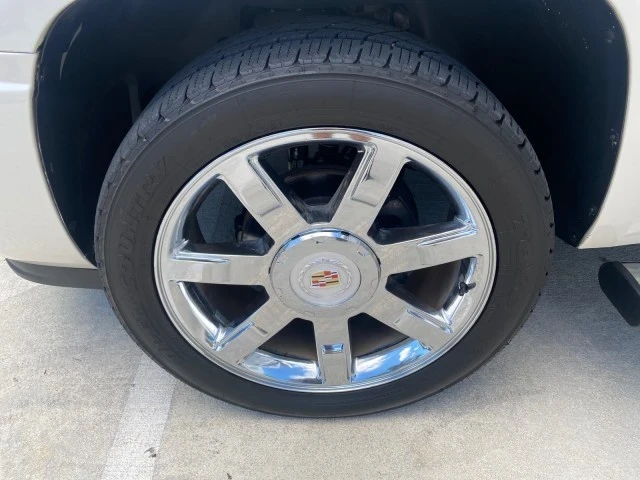 2013 Cadillac Escalade & EXT 3rd Gen - Image 20 of 21