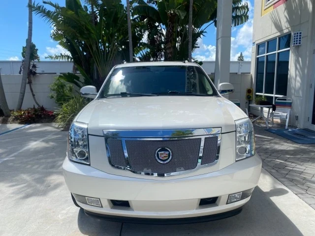 2013 Cadillac Escalade & EXT 3rd Gen - Image 3 of 21