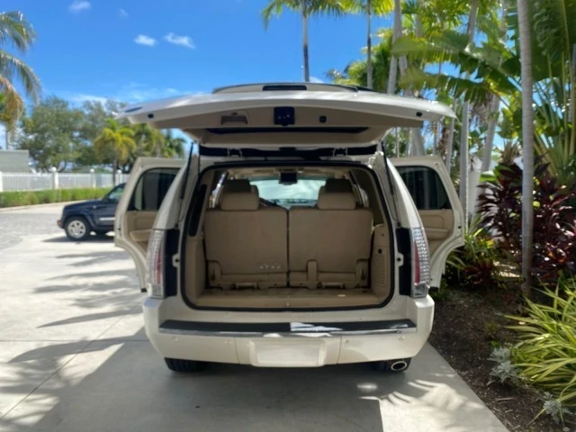 2013 Cadillac Escalade & EXT 3rd Gen - Image 16 of 21