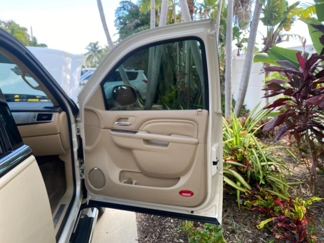 2013 Cadillac Escalade & EXT 3rd Gen - Image 12 of 21