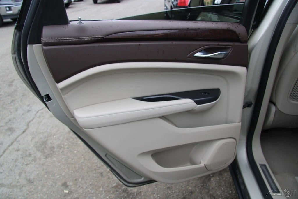 2013 Cadillac SRX - Image 20 of 21