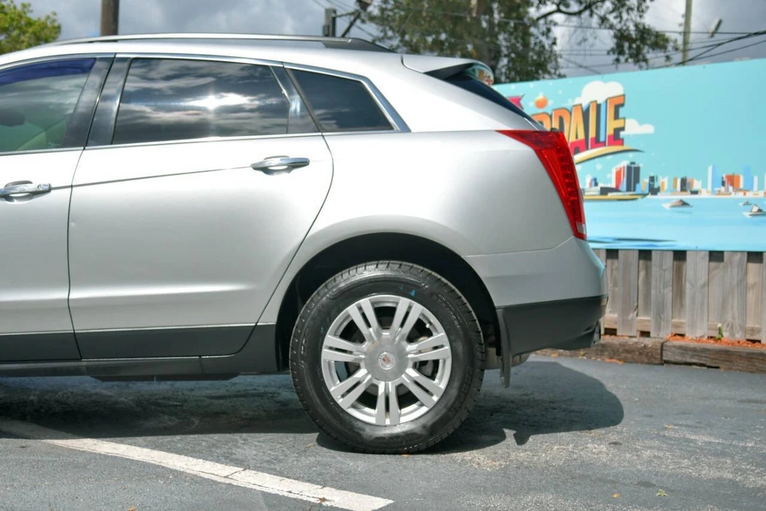 2013 Cadillac SRX - Image 10 of 12