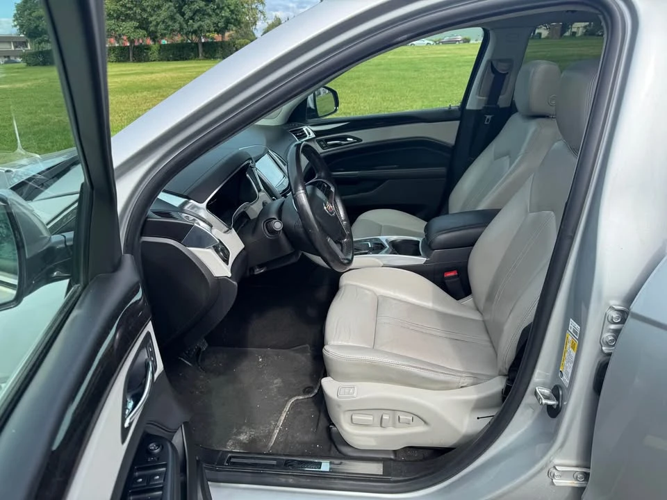 2013 Cadillac SRX - Image 9 of 12