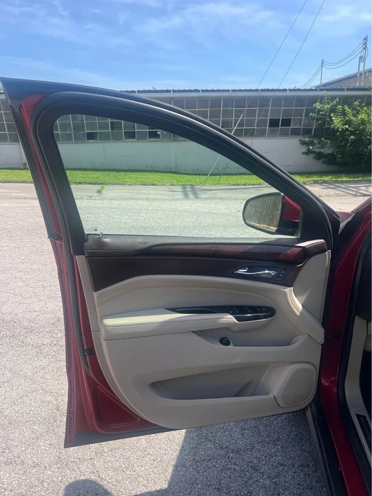 2013 Cadillac SRX - Image 8 of 18