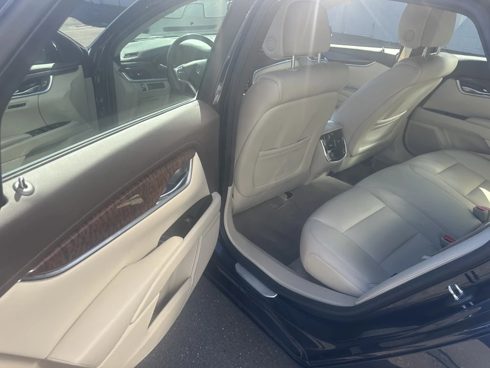 2013 Cadillac XTS - Image 9 of 16