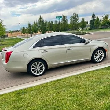 2013 Cadillac XTS Luxury Collection Sedan 4D
