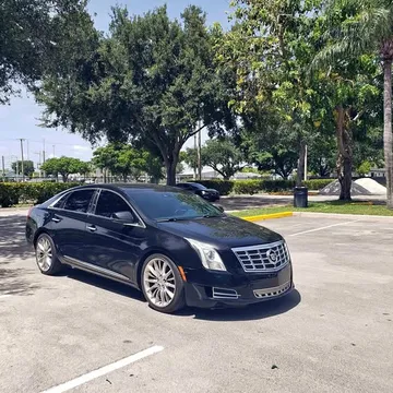 2013 Cadillac XTS Platinum Collection Sedan 4D