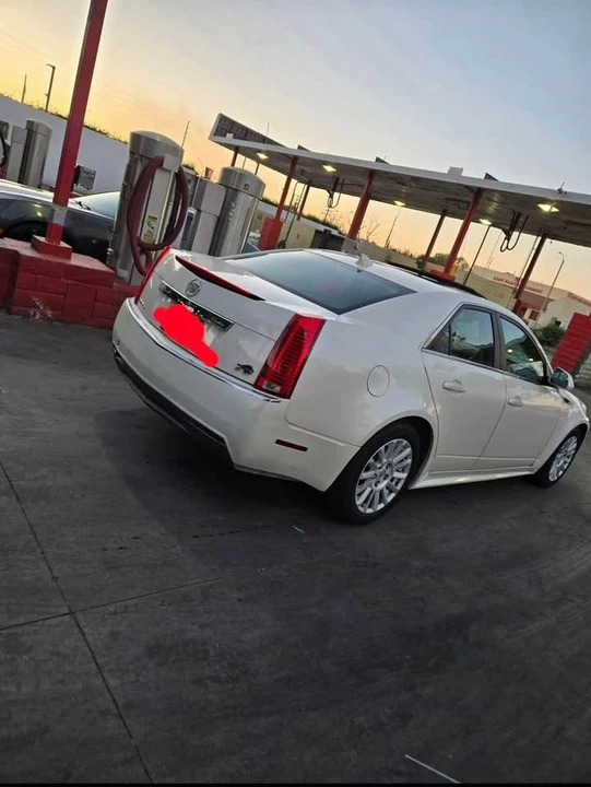 2013 Cadillac CT4 - Image 2 of 5