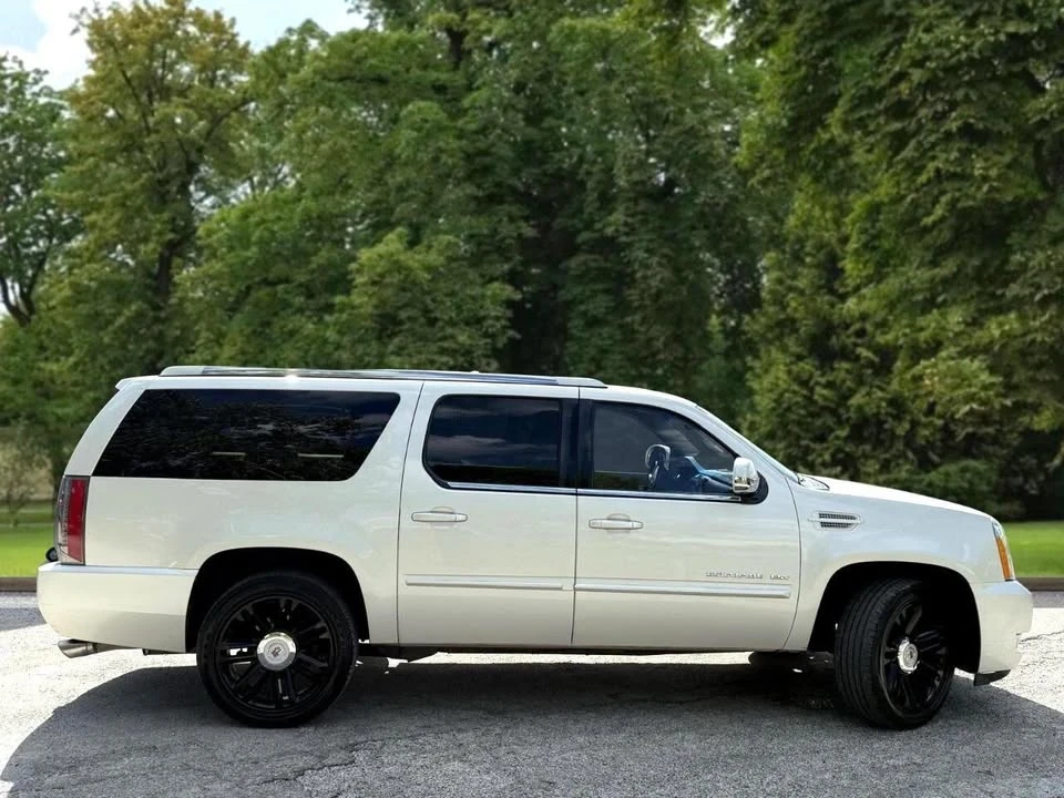 2013 Cadillac Escalade & EXT 3rd Gen - Image 6 of 20