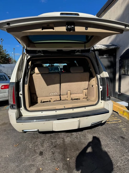 2013 Cadillac Escalade & EXT 3rd Gen - Image 3 of 7
