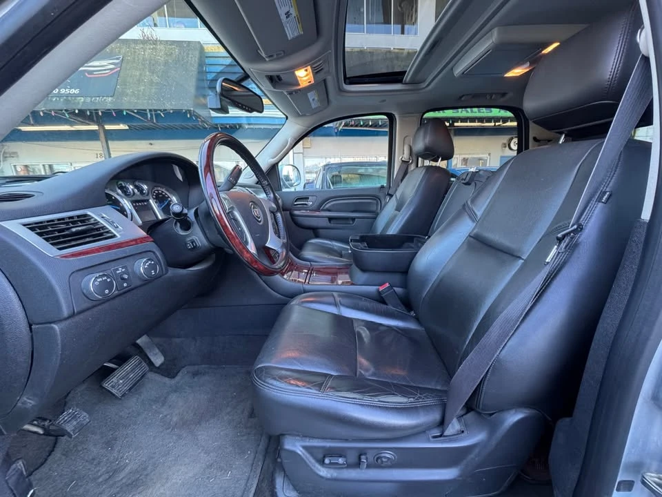 2013 Cadillac Escalade & EXT 3rd Gen - Image 17 of 20