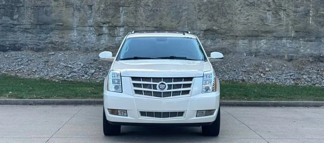 2013 Cadillac Escalade & EXT 3rd Gen - Image 5 of 19