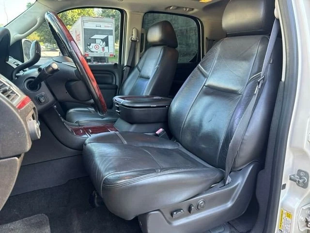 2013 Cadillac Escalade & EXT 3rd Gen - Image 10 of 19
