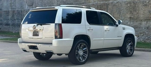 2013 Cadillac Escalade & EXT 3rd Gen - Image 4 of 19