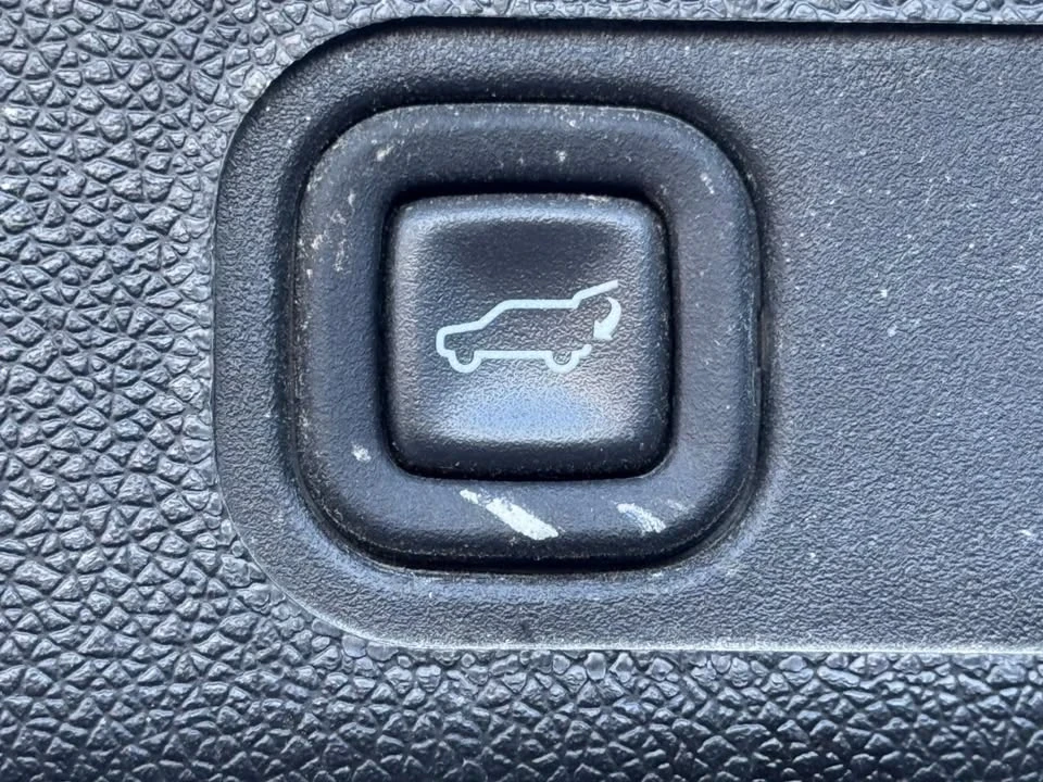 2013 Cadillac Escalade & EXT 3rd Gen - Image 11 of 20