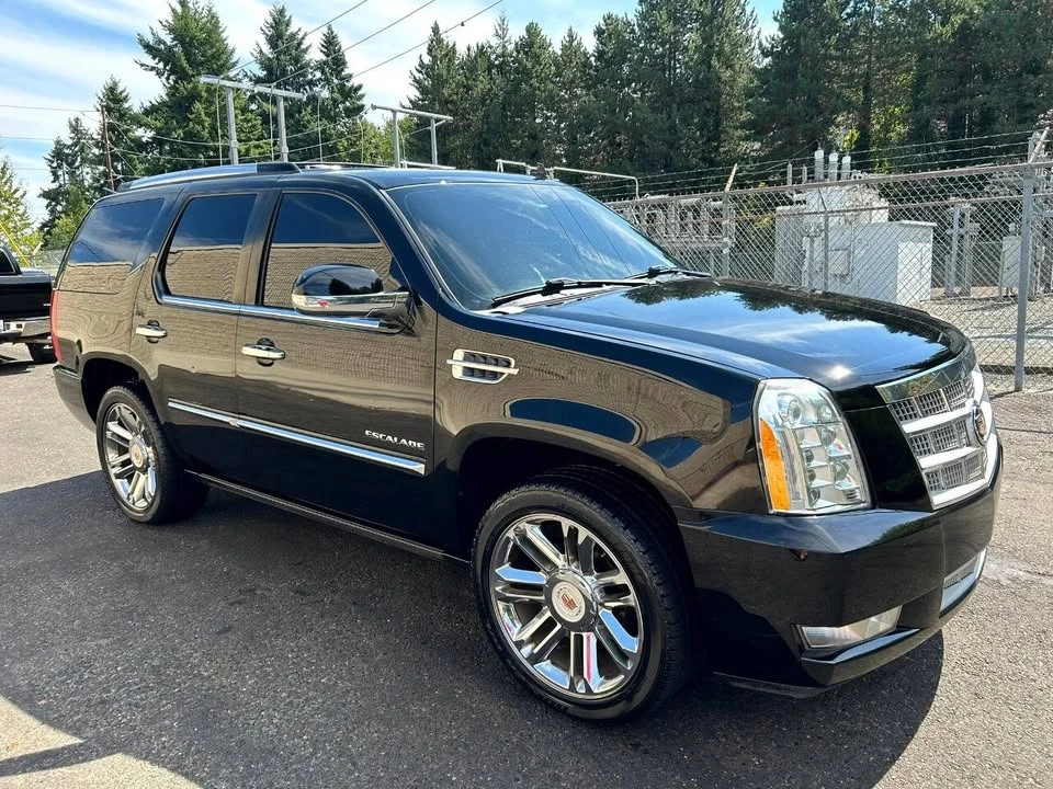 2013 Cadillac Escalade & EXT 3rd Gen - Image 2 of 20