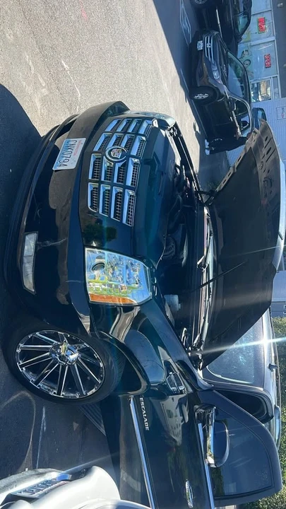 2013 Cadillac Escalade & EXT 3rd Gen - Image 3 of 6