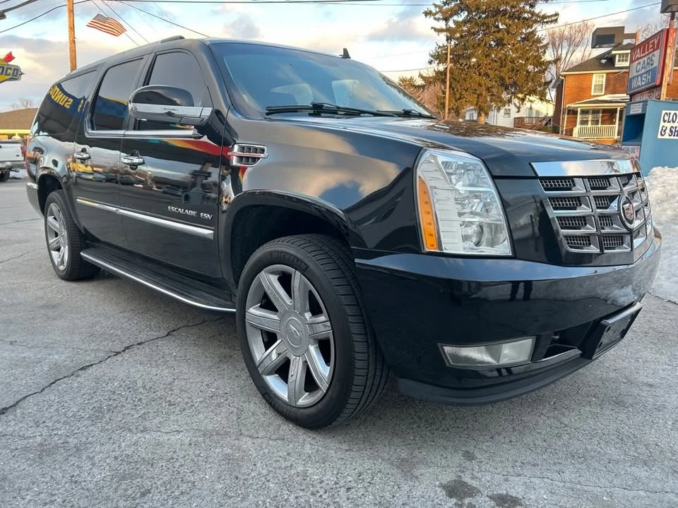 2013 Cadillac Escalade & EXT 3rd Gen - Image 3 of 15