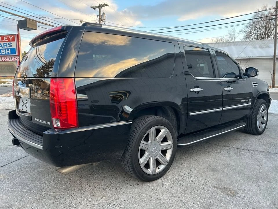 2013 Cadillac Escalade & EXT 3rd Gen - Image 5 of 15